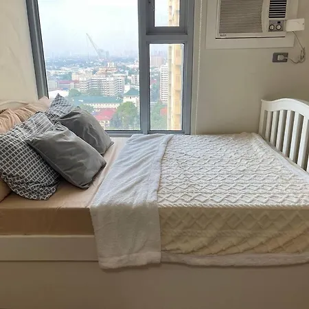 Condo For Short Stay In Ermita Near Slmec & Us Embassy