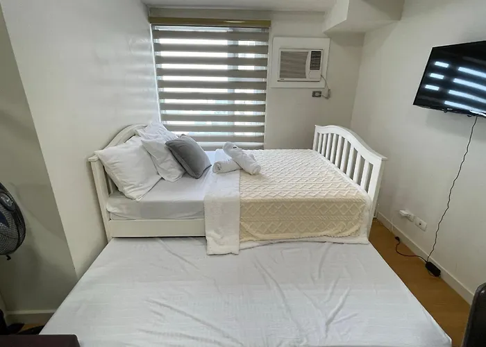 For Short In Ermita Near Slmec & Us Embassy *