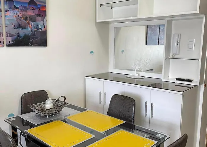 For Short In Ermita Near Slmec & Us Embassy مانيلا